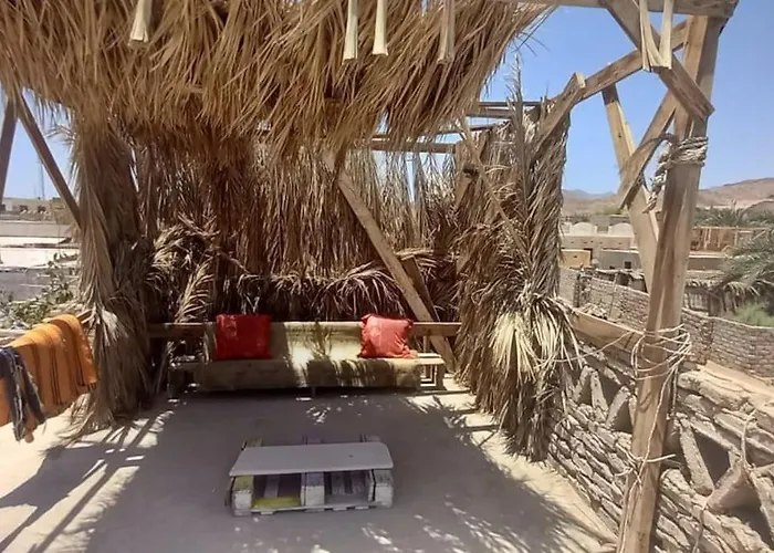 House With 2bed And Rooftop